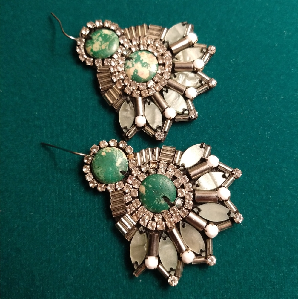 🆕Anthropologie✨Jadeite Dangles - Picture 2 of 7